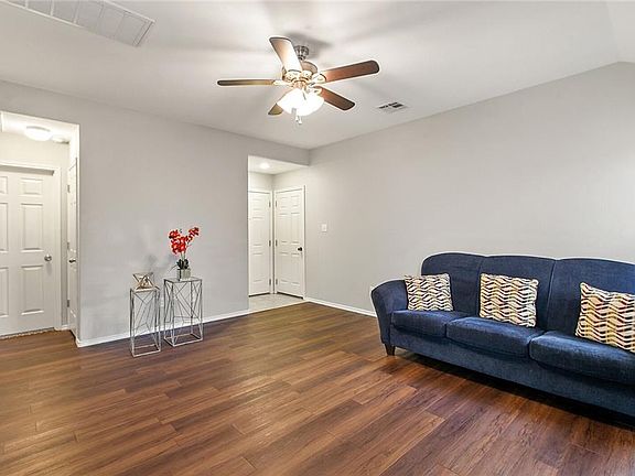 4th image of 1148 Shadow Creek Blvd