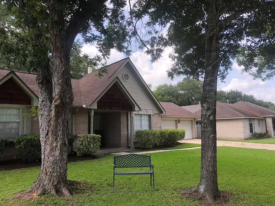 2nd image of 904 Buckingham Dr