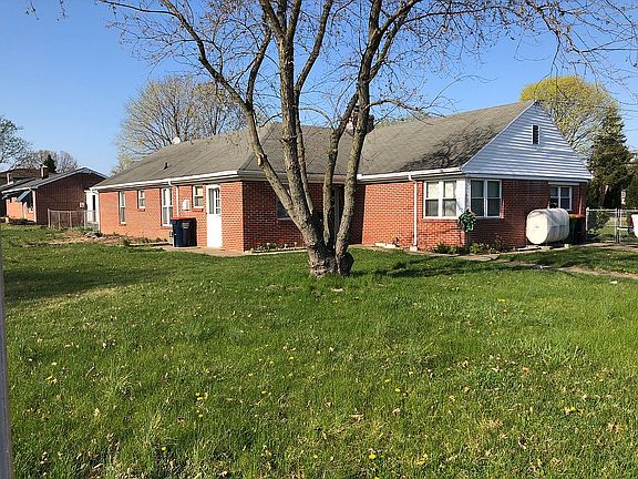 2nd image of 97 Arcadia Pkwy