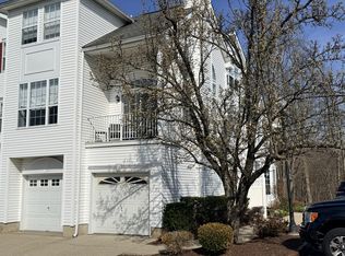 82 Hancock Dr, Morristown, NJ 07960