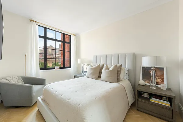 Rented by Douglas Elliman | media 14