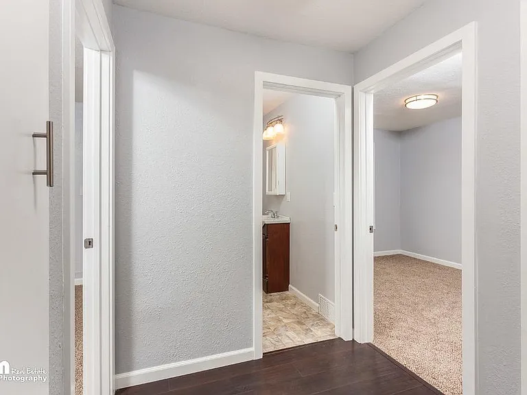 1528 Kinnikinnick St #B — Photo 7