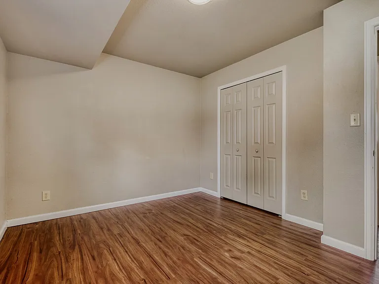 6648 Provincial Dr — Photo 10