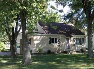 418 N Riverside Blvd, Goshen, IN 46528