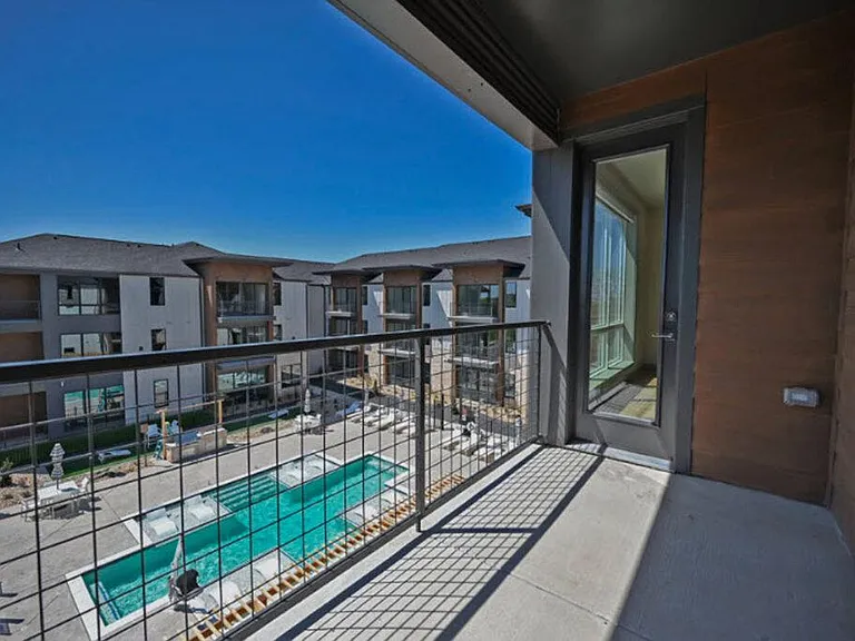 Cypress Lofts — Photo 14