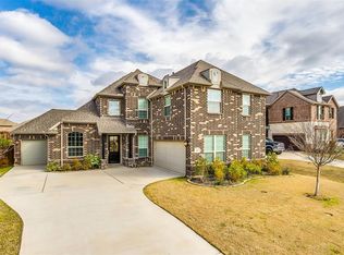 917 Sandy Hill Rd, Burleson, TX 76028