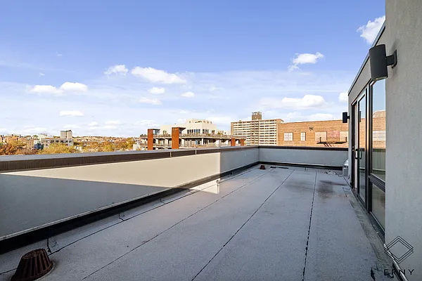 Rented by ERNY LLC | media 12