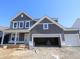 908 Heimat Haus Dr, Grove City, OH 43123
