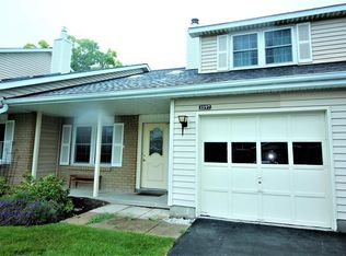 1197 Earls Dr, Victor, NY 14564