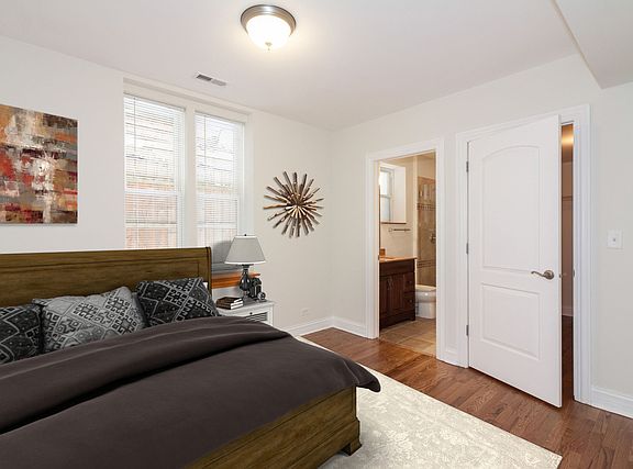 5th image of 3531 W Shakespeare Ave APT 1