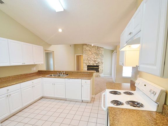 5th image of 4061 Prairie View Dr N