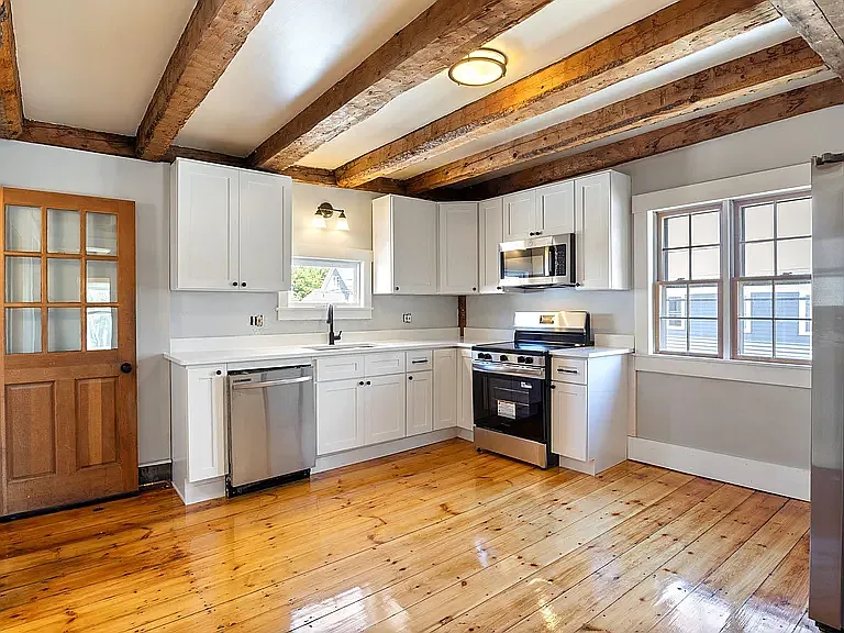 2 bed, $2,200 — Photo 4