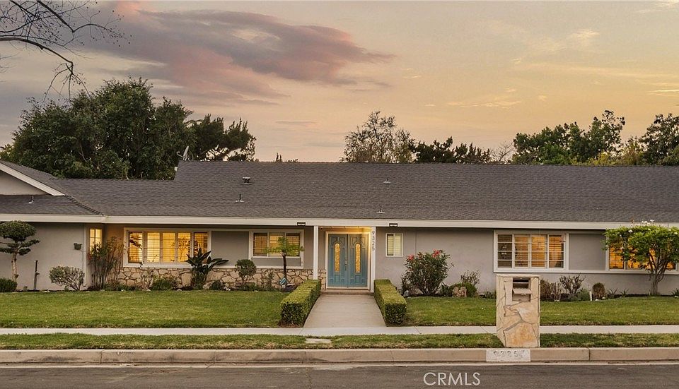 1st image of 9325 Encino Ave