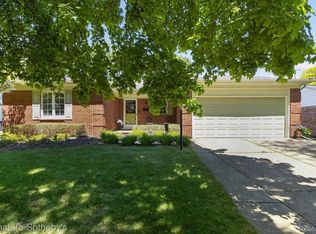 1782 Nantucket Rd, Plymouth, MI 48170