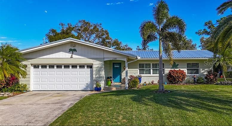 2381 Sarazen Dr, Dunedin, FL 34698 | Zillow