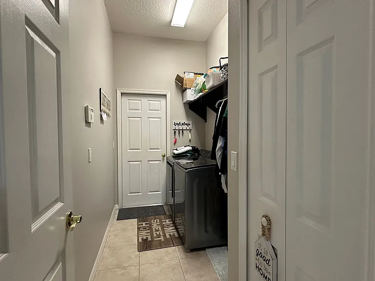 1185 Pallister Ln — Photo 21