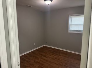 1603 Lindenwood Ln, Lawrence, KS 66044