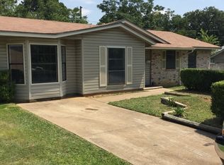 606 Glenn Dr, Euless, TX 76039