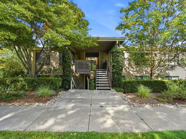 1601 Canyonwood Ct APT 2