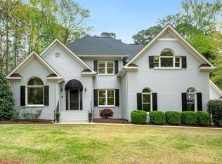 6024 Heatherstone Dr, Raleigh, NC 27606