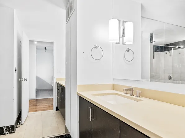 43 West 61st Street image 6 of 8