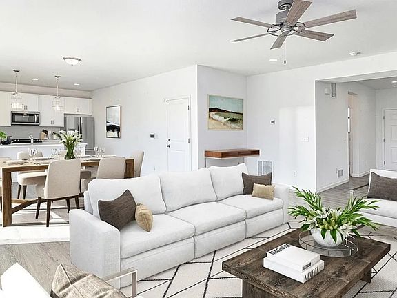 3rd image of 126 S Vandriver Way