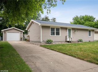212 11th St SE, Bondurant, IA 50035