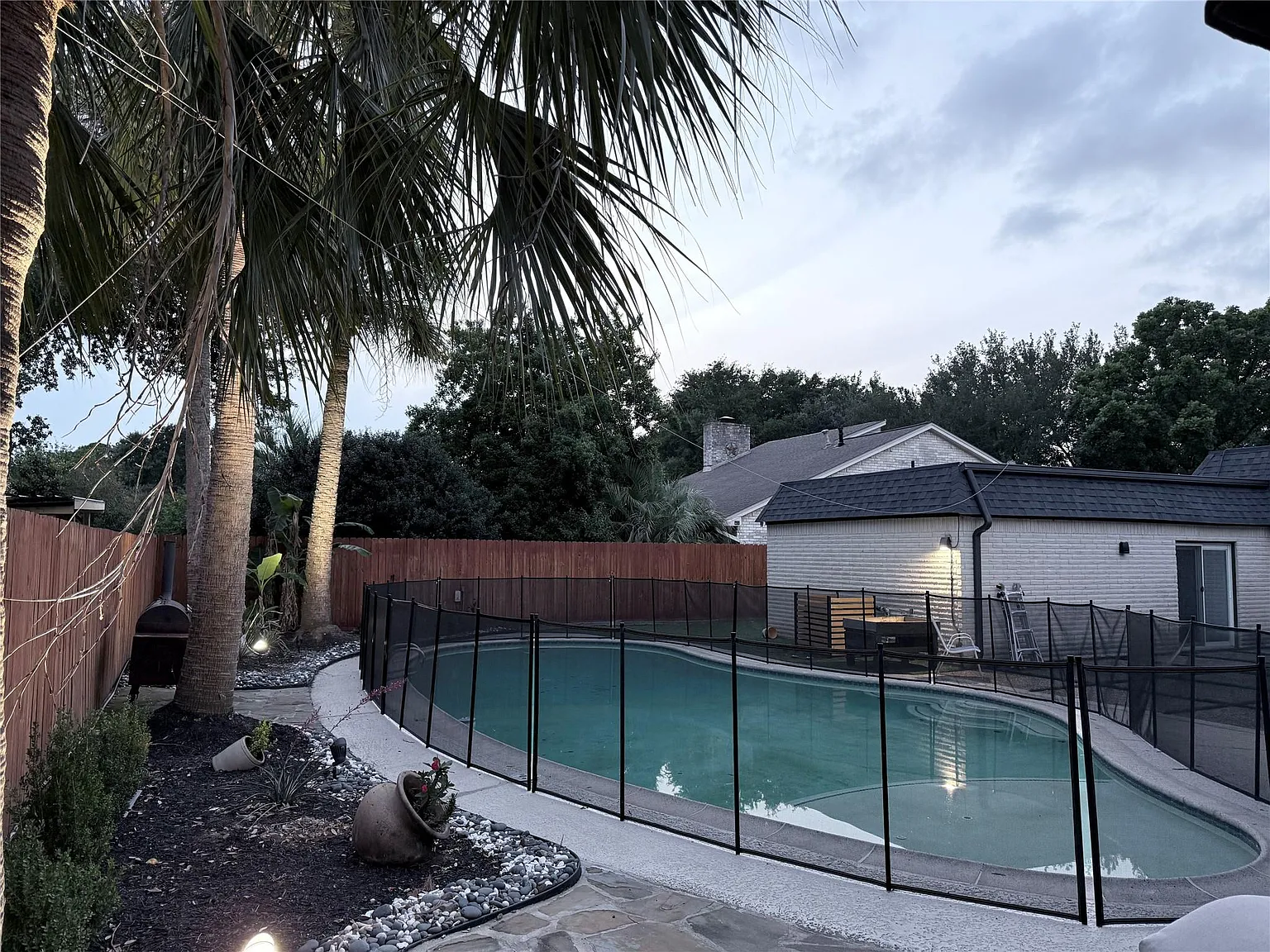 4 bed, 3.0 bath, 2837 sqft, $3,100 — Photo 3