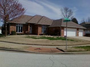 2141 E Sequiota St, Springfield, MO 65804