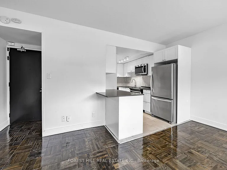 70 Spadina Rd #102 — Photo 5