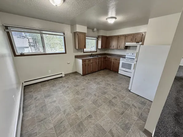 821 N Hoyt St APT 4, Anchorage, AK 99508