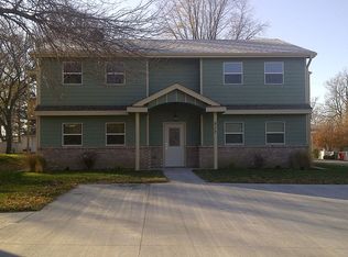 517 Langdon Ave, Gretna, NE 68028