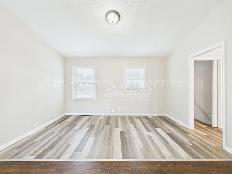 622 Christopher St — Photo 6