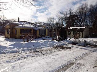 3 Ship St, Warwick, RI 02889