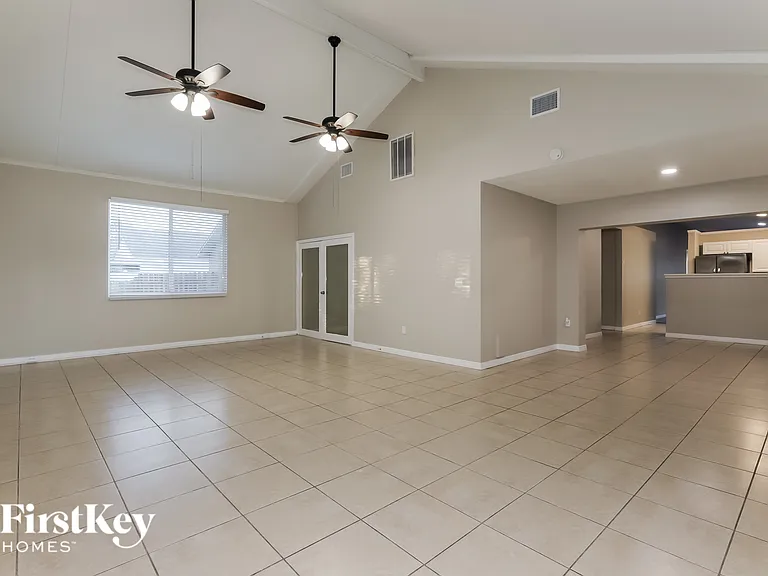 1823 Coyote Pl — Photo 5