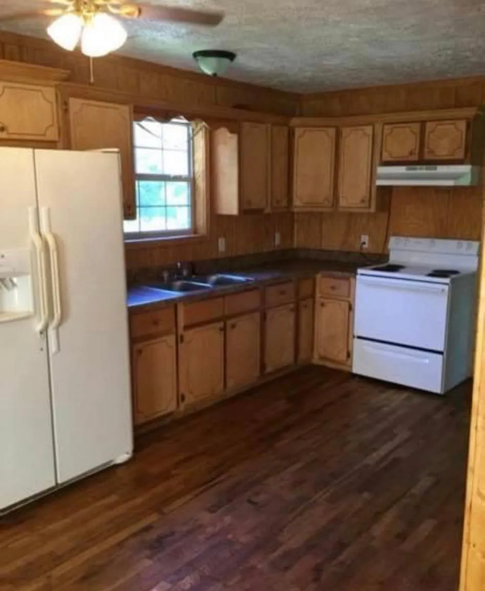 18 Private Road 4083 — Photo 3