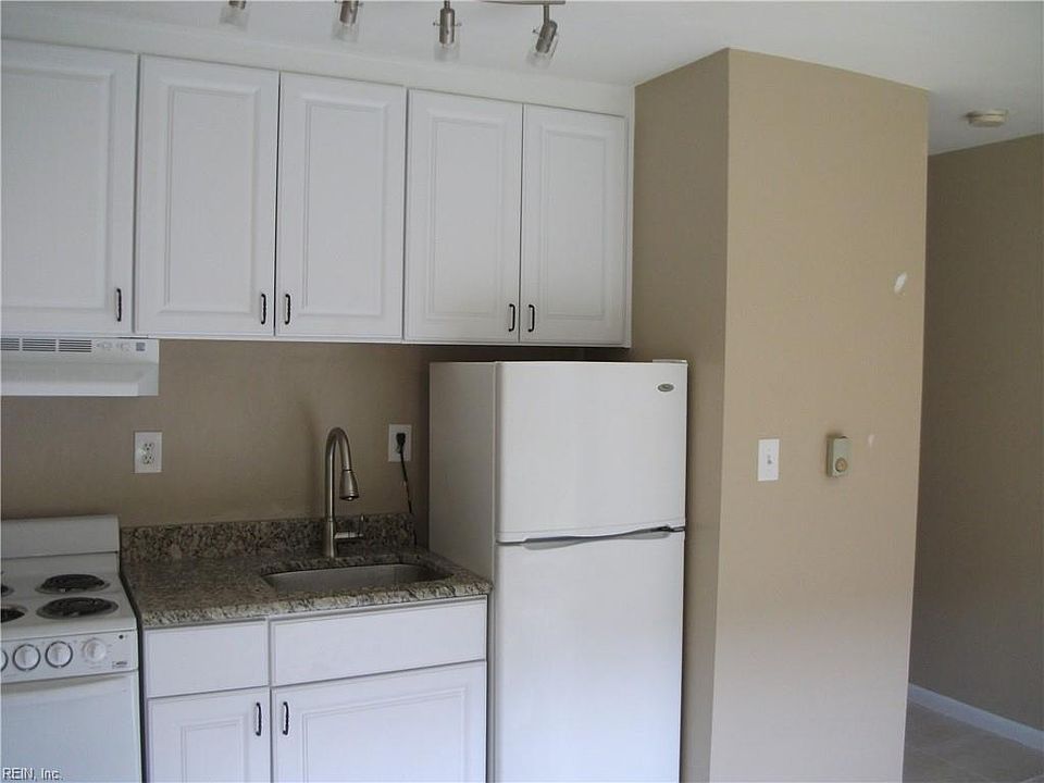 2nd image of 233 W Ocean View Ave APT 8