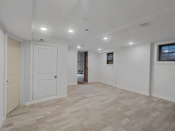 241 Palisade Avenue image 12 of 22