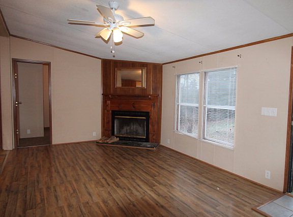 3rd image of 382 Sagamore Dr