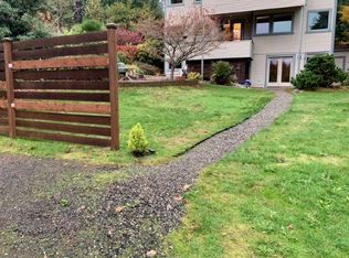 8800 Grand Ave NE, Bainbridge Island, WA 98110