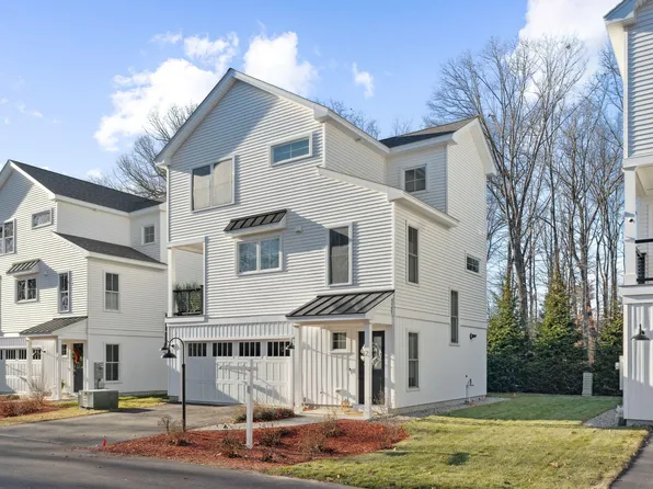 284 Bradley Street #2, Saco, ME 04072