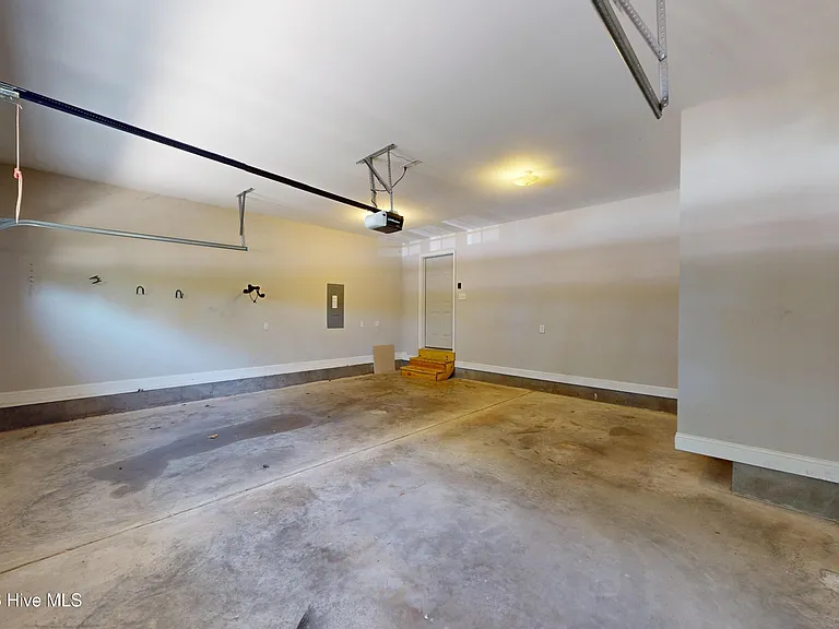 203 S Pine St — Photo 22