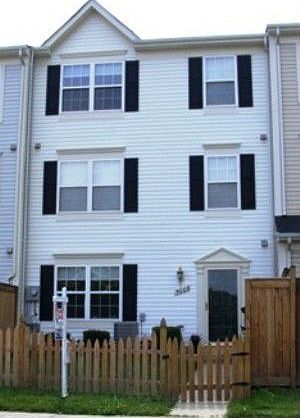 1,716 SF Spacious Townhouse  
