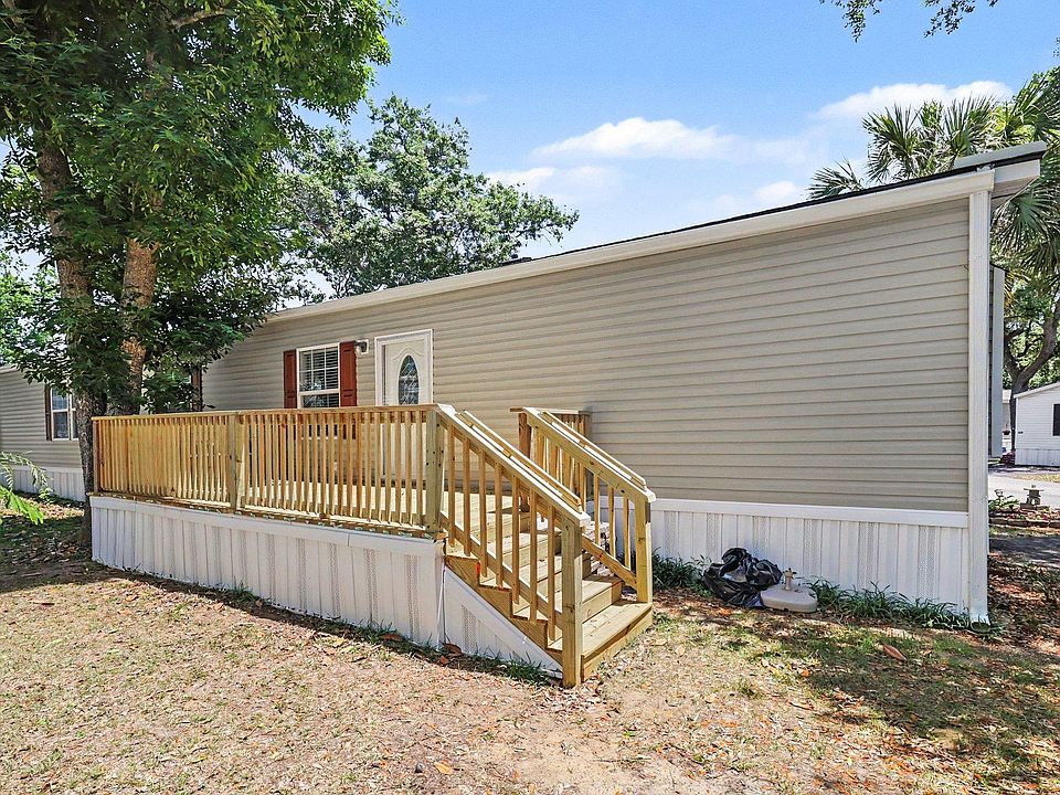 1st image of 530 Key Largo Ave.