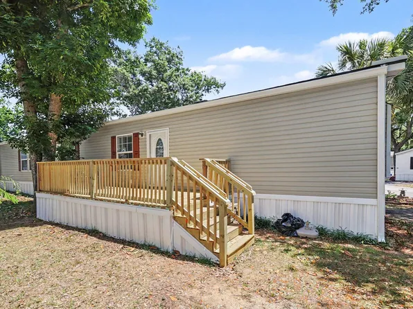 530 Key Largo Ave., Murrells Inlet, SC 29576