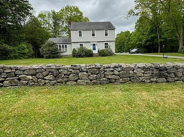 109 Center St, Hartland, CT 06091