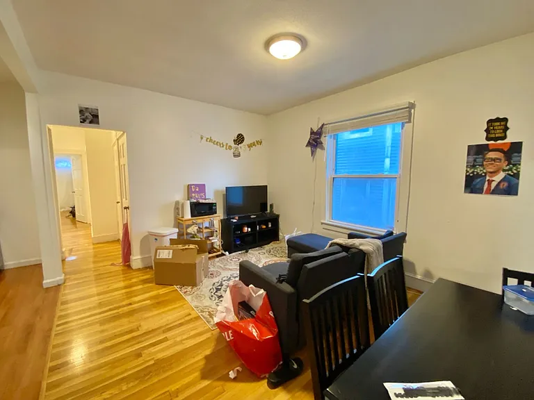 15 Higgins St #13 — Photo 4