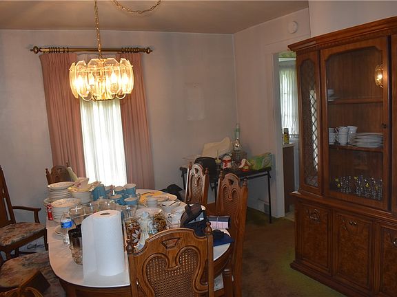 5th image of 153 Ida Ave