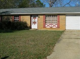 37 Corvette Dr, Dothan, AL 36303