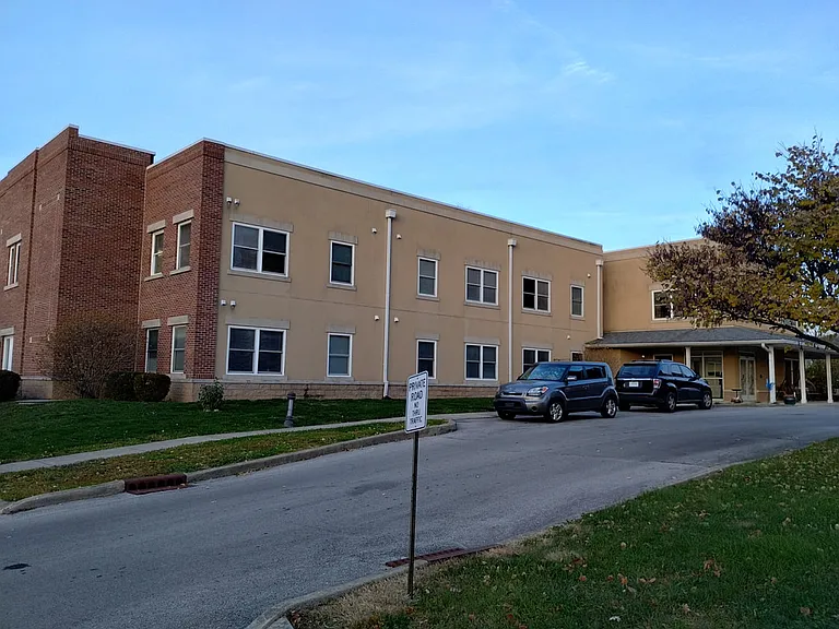 Central School Apartments — Photo 8